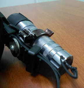 Крепление фонаря к маске