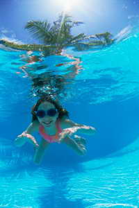 Не расстраивайтесь, если пока средств на профессиональную технику не хватает: очень красивые снимки можно сделать совсем рядом с поверхностью